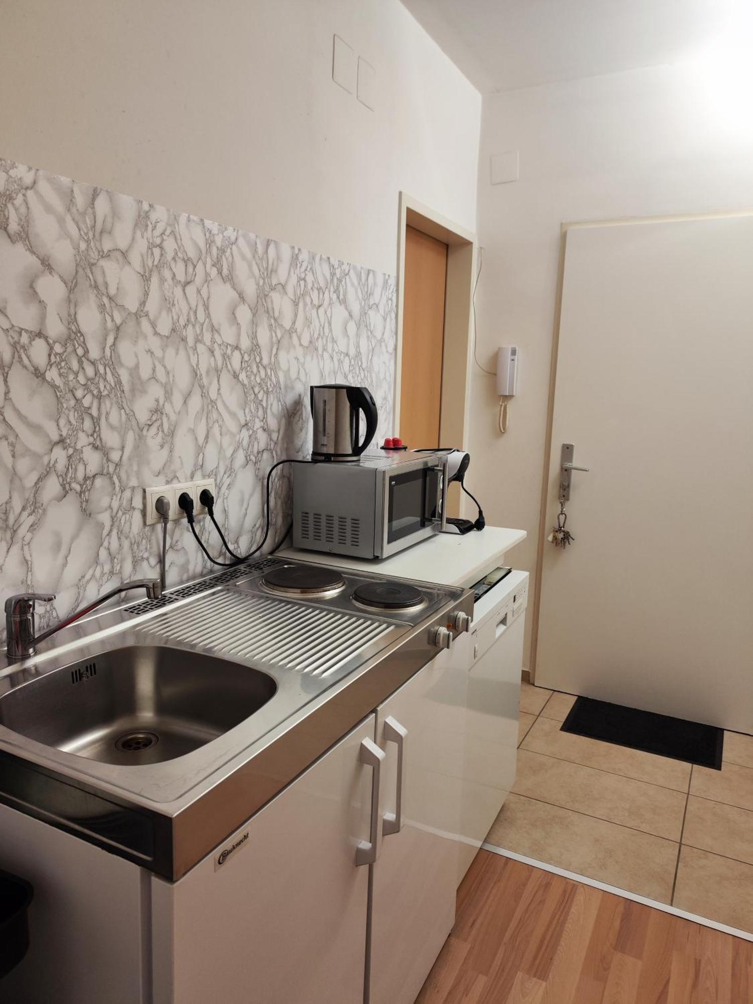 Hostel&Apartservices Viennna The Tidy Apartment Wenen Buitenkant foto
